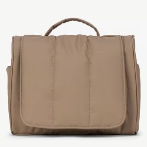 Luka Hanging Toiletry Bag